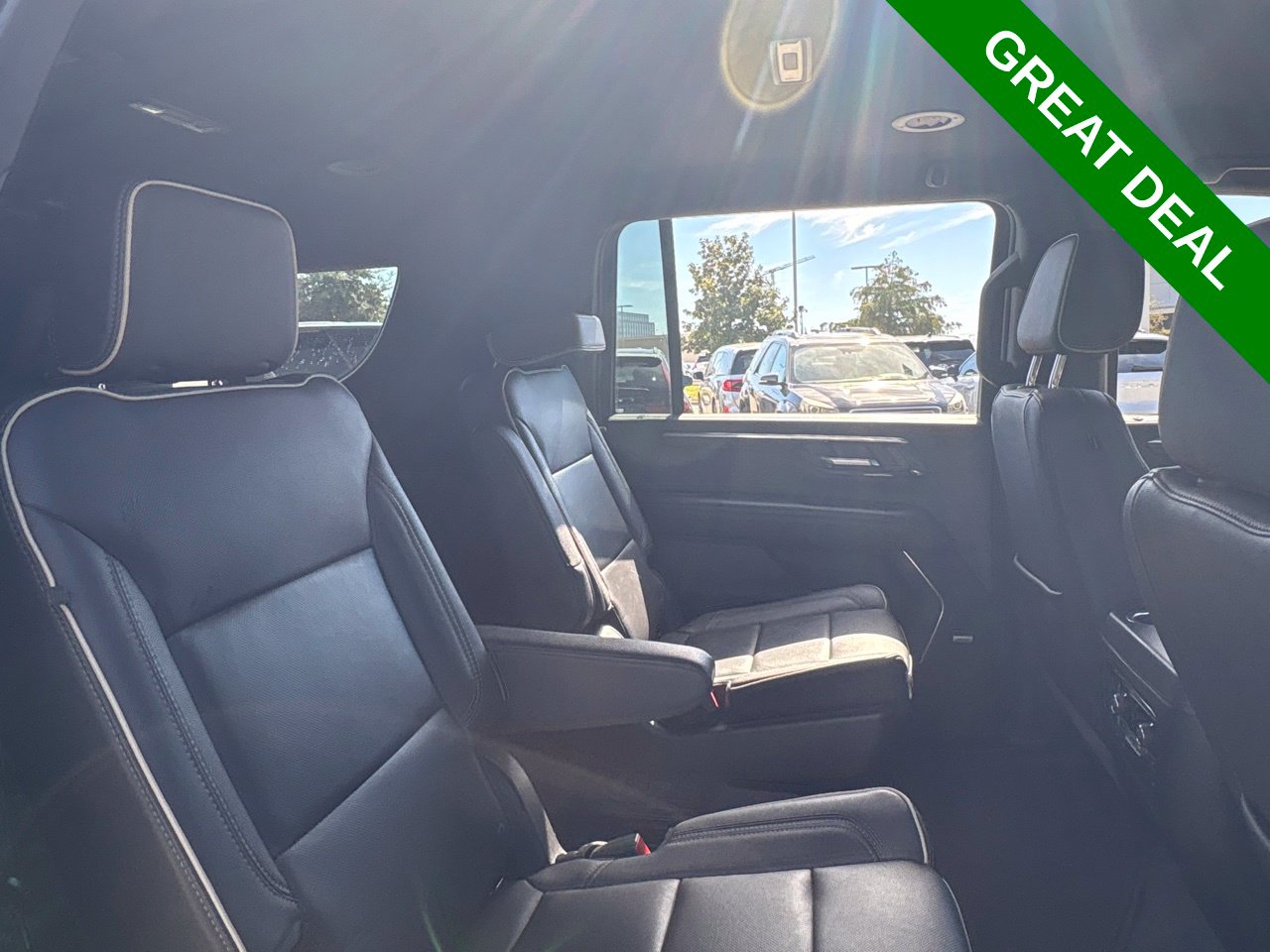 2025 Chevrolet Suburban Premier - Photo 13