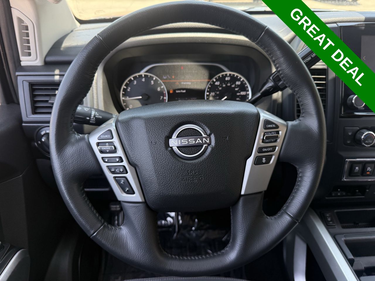 2024 Nissan Titan SV - Photo 11