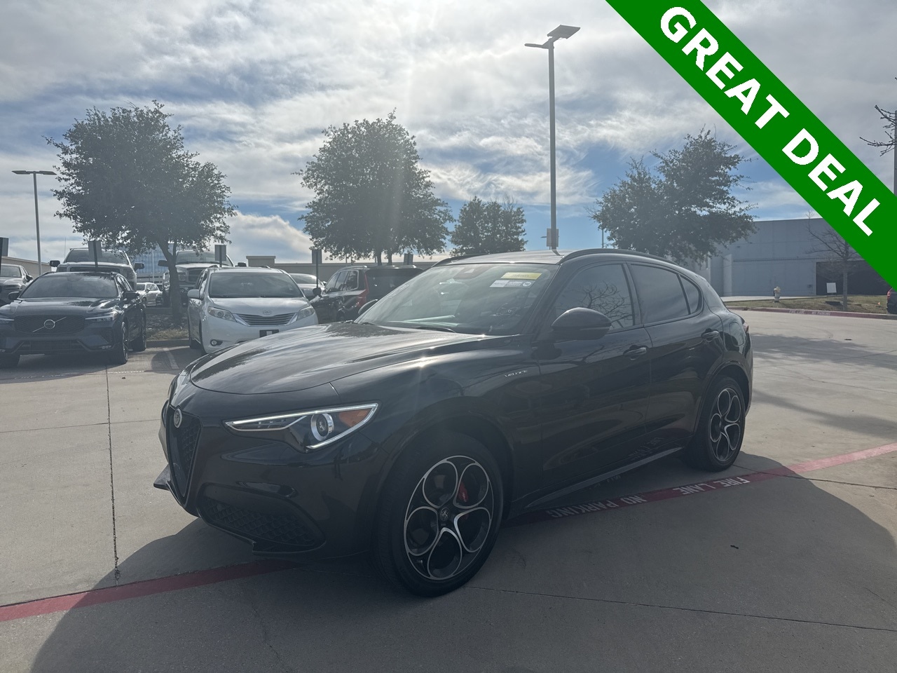 2023 Alfa Romeo Stelvio Veloce's photo