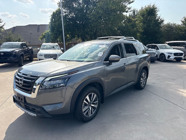 2025 Nissan Pathfinder SL SUV