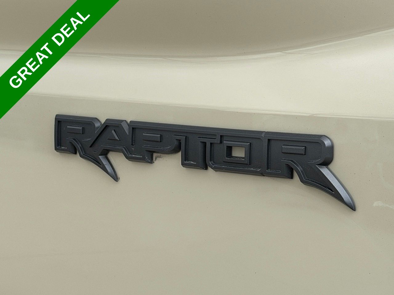 2025 Ford Ranger Raptor - Photo 11