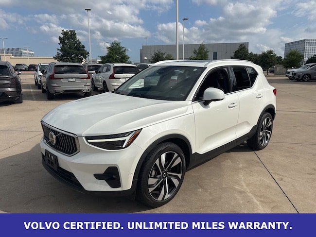 2023 Volvo XC40 B5 Ultimate Bright AWD's photo