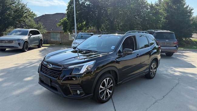 2023 Subaru Forester Limited's photo