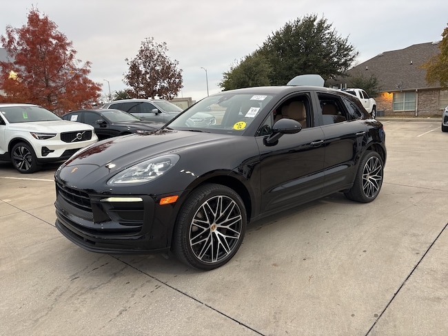 2022 Porsche Macan Premium Package Plus SUV