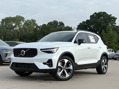 2026 Volvo XC40