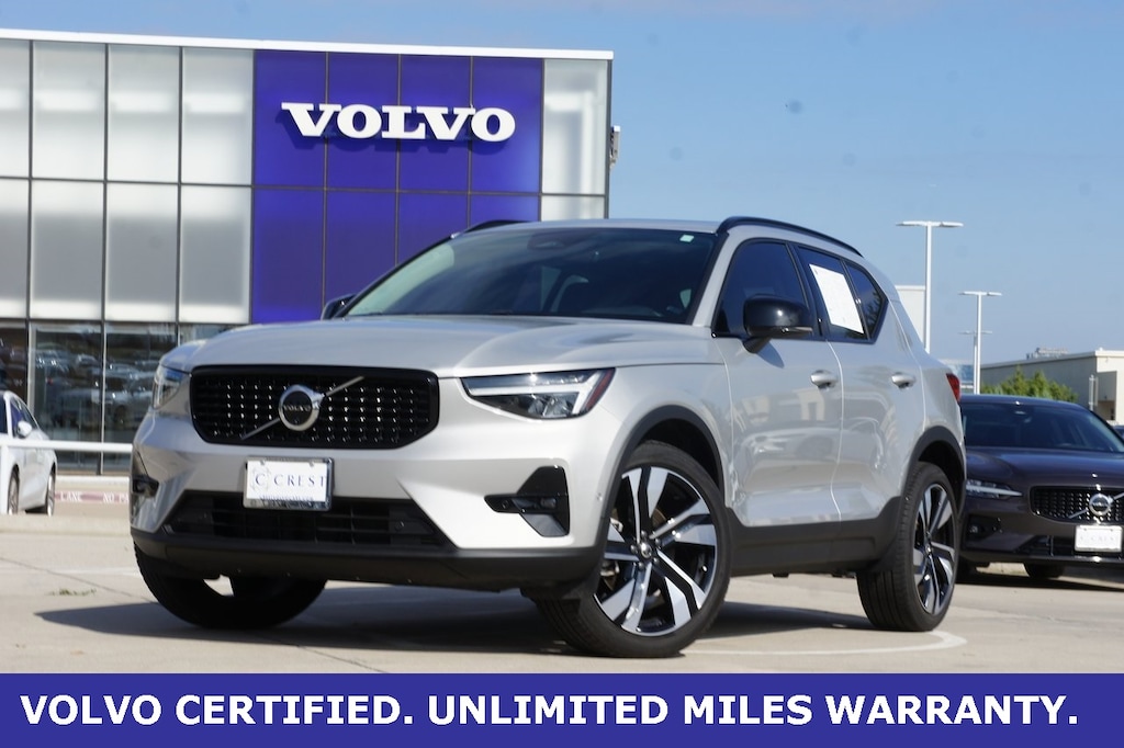 Certified 2025 Volvo XC40 B5 Plus Dark Theme SUV