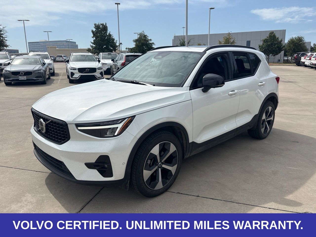 Certified by Volvo 2025 Volvo XC40 B5 Plus Dark Theme