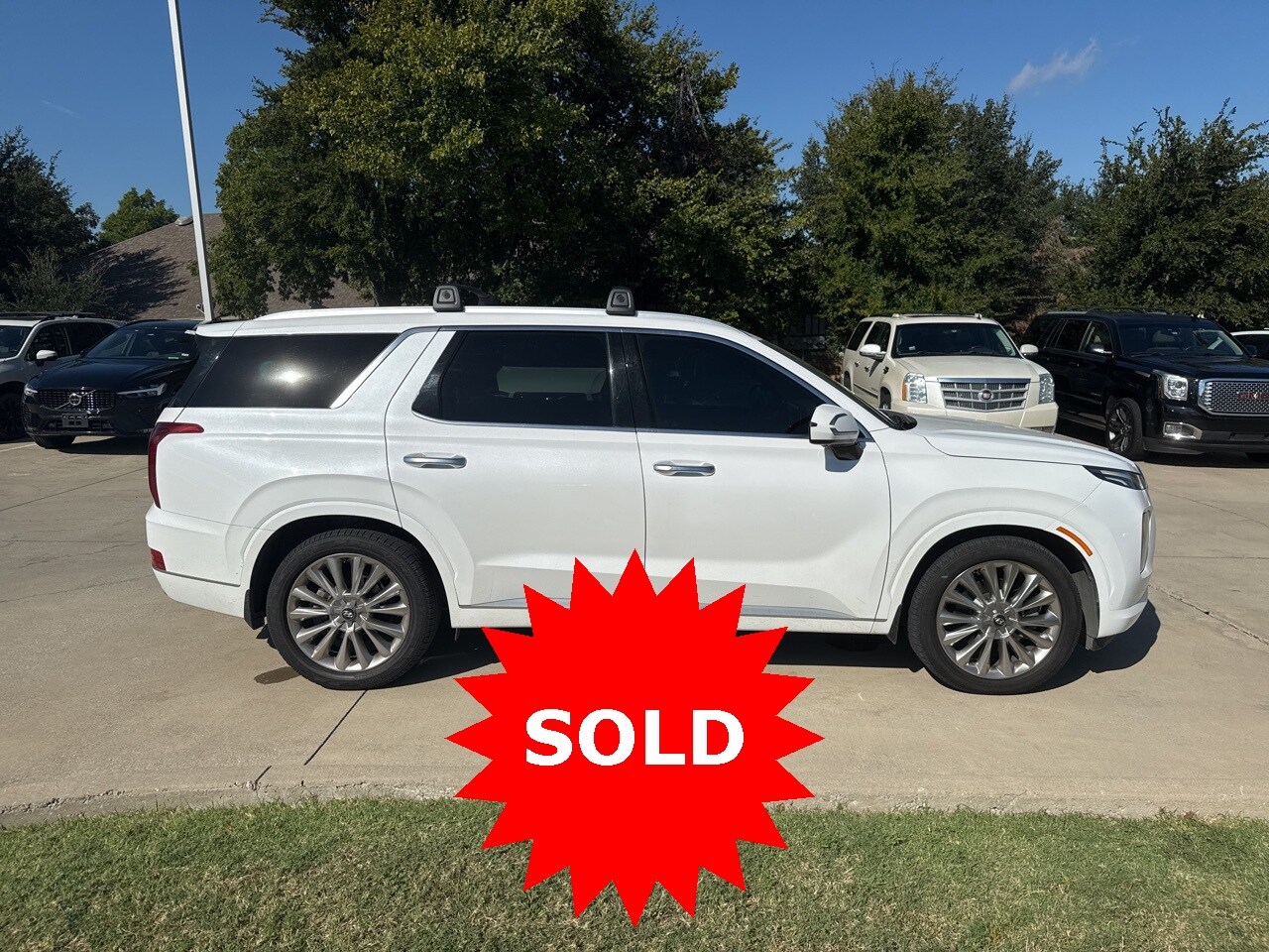 2020 Hyundai Palisade Limited photo 2