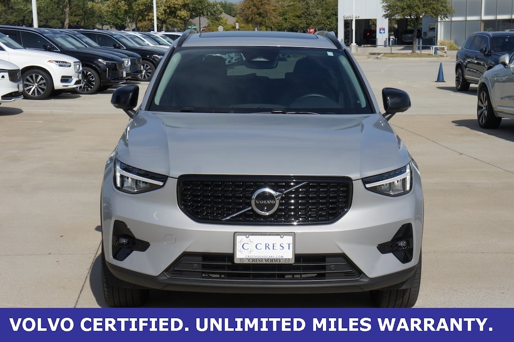 Certified 2025 Volvo XC40 B5 Plus Dark Theme SUV