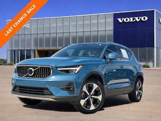 2025 Volvo XC40 B5 Plus Bright Theme SUV