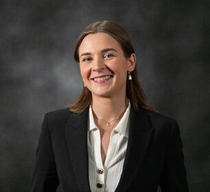 Staff member Allison Owens from ID_7629bfa10cdf