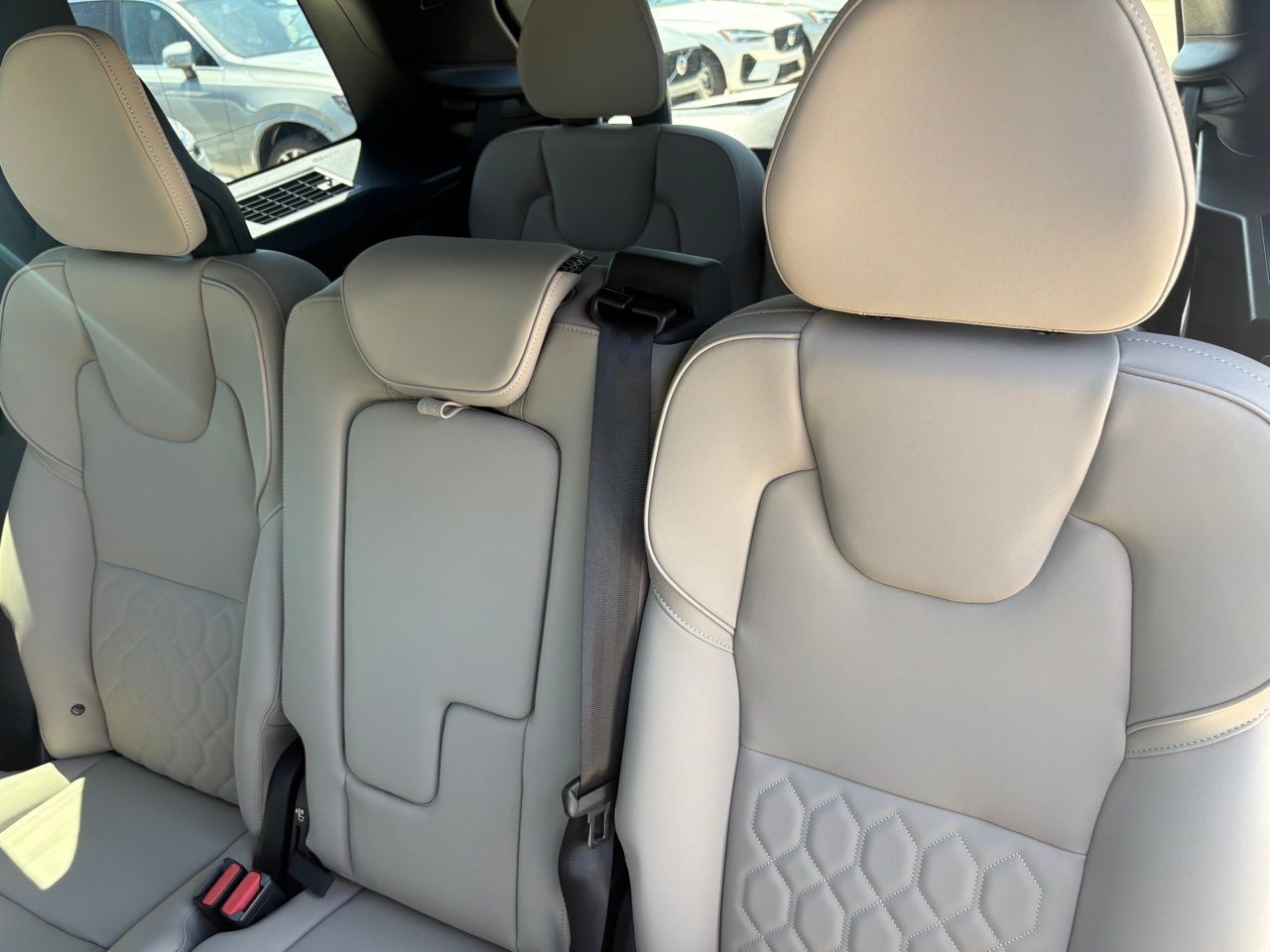 2026 Volvo XC90 Plus - Photo 23