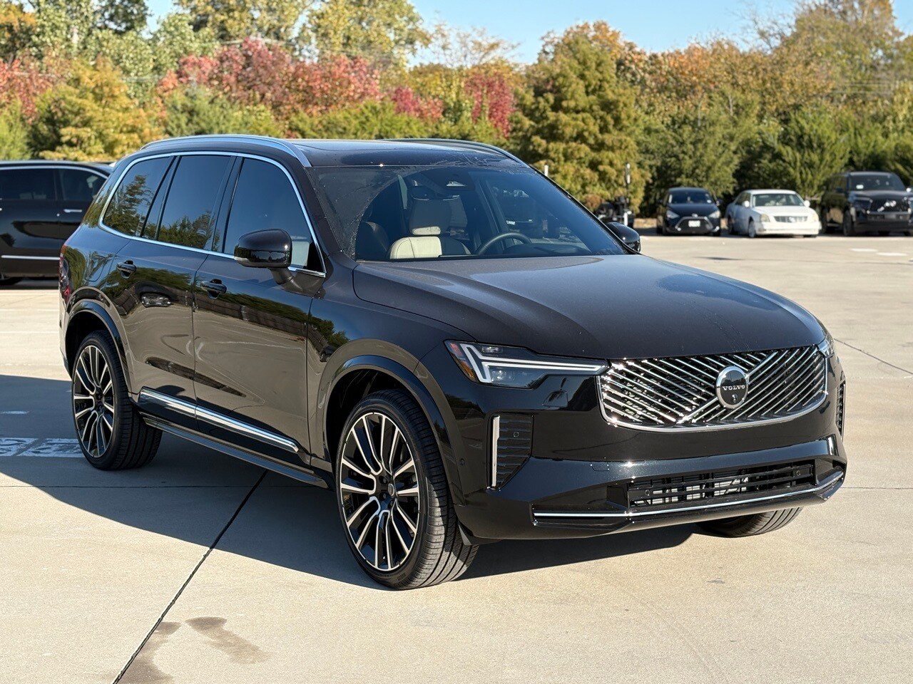2026 Volvo XC90 B5 photo 2