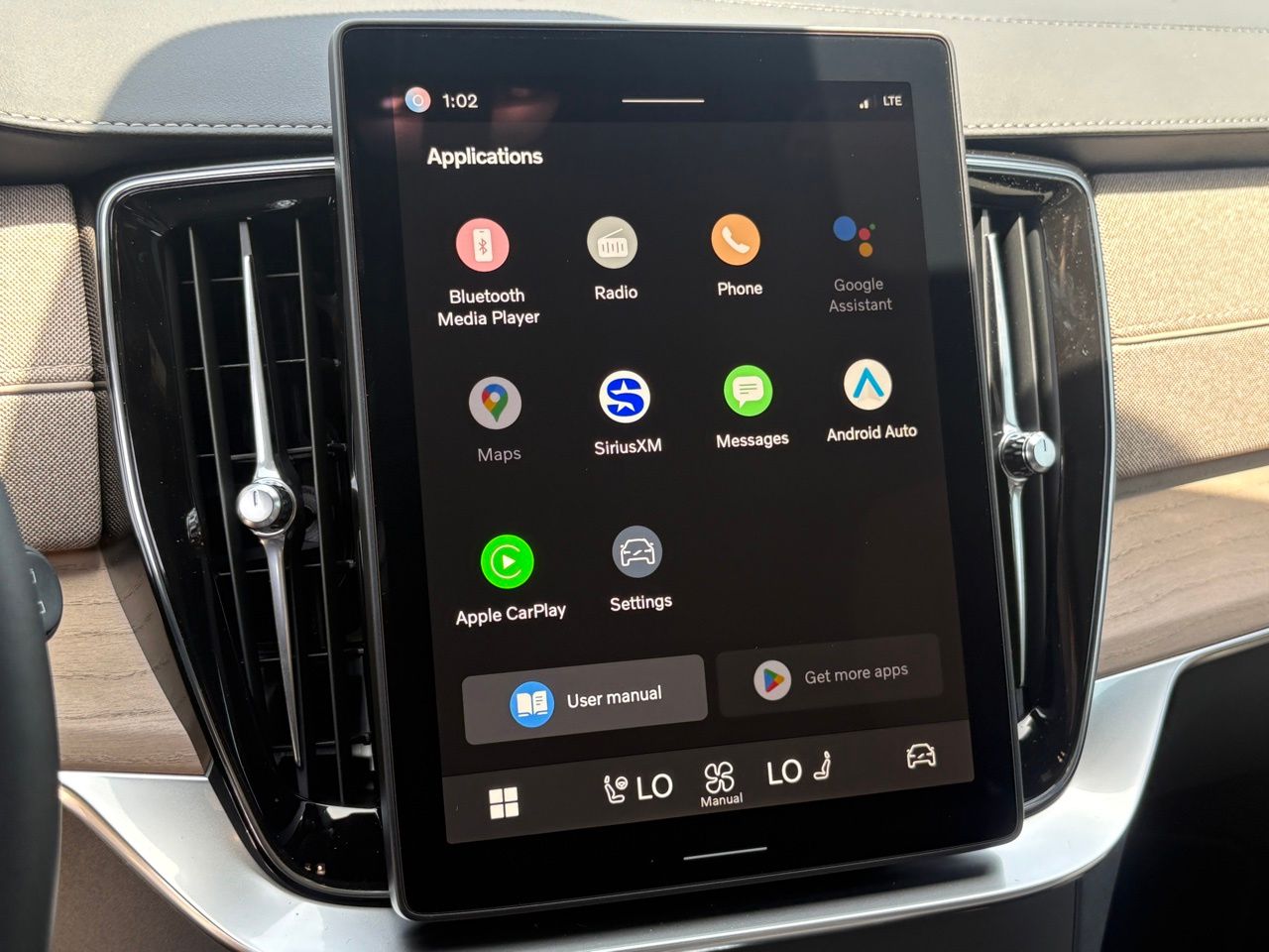 2026 Volvo XC90 Ultra - Photo 13