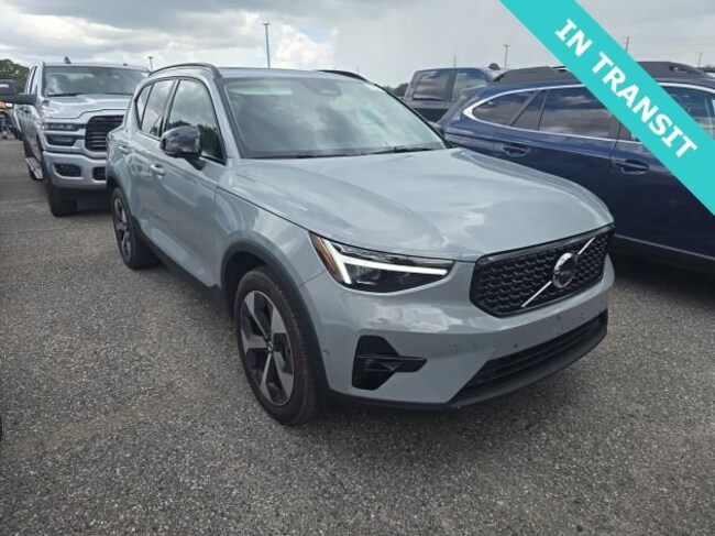 2026 Volvo XC40 B5 Plus SUV