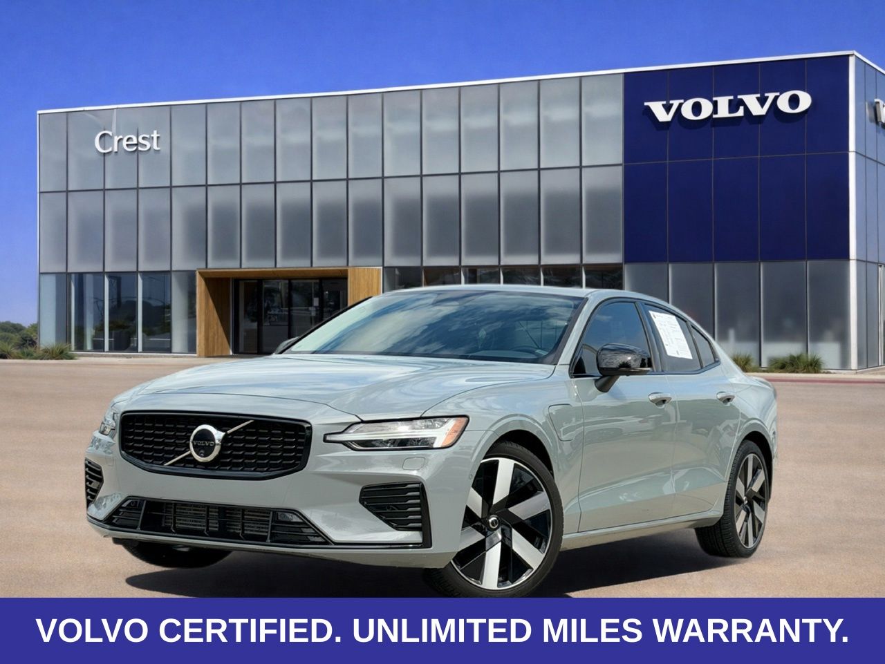 Gray (Vapour Grey Metallic) 2025 Volvo S60 Sedan All-Wheel Drive Automatic