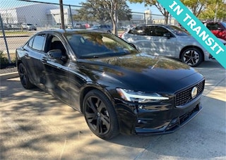 2024 Volvo S60 B5 Plus Dark Theme Sedan