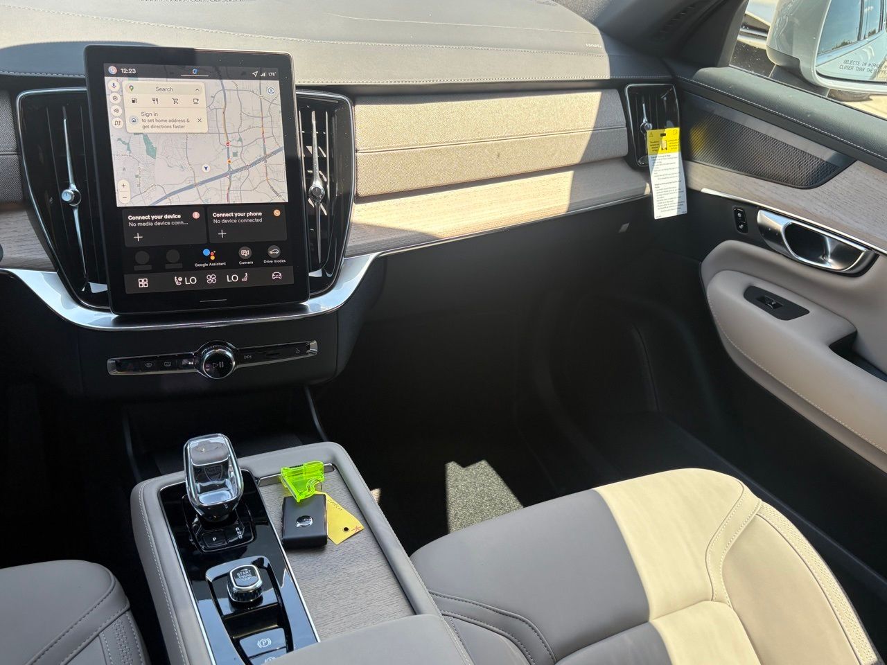 2026 Volvo XC90 Plus - Photo 12