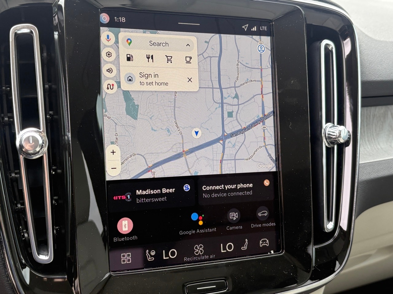 2026 Volvo XC40 Plus - Photo 15