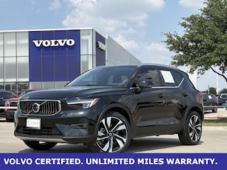 2025 Volvo XC40 B5 Plus Bright Theme SUV
