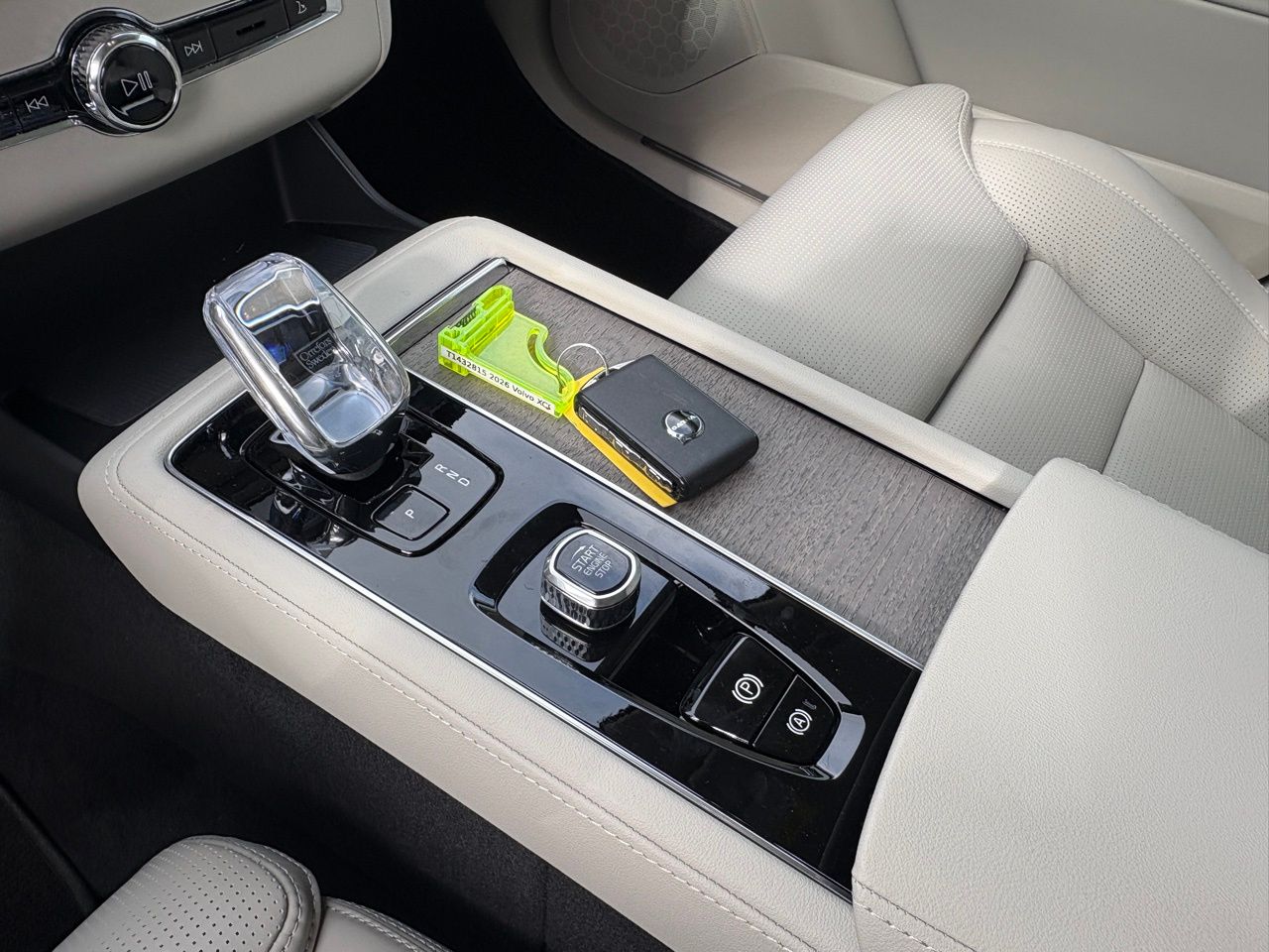 2026 Volvo XC90 Ultra - Photo 12