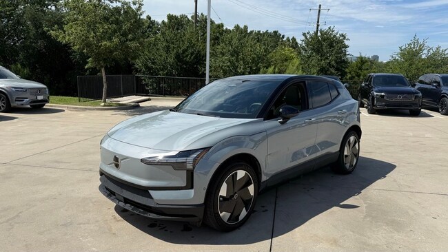 2025 Volvo EX30 Twin Motor Performance Ultra's photo