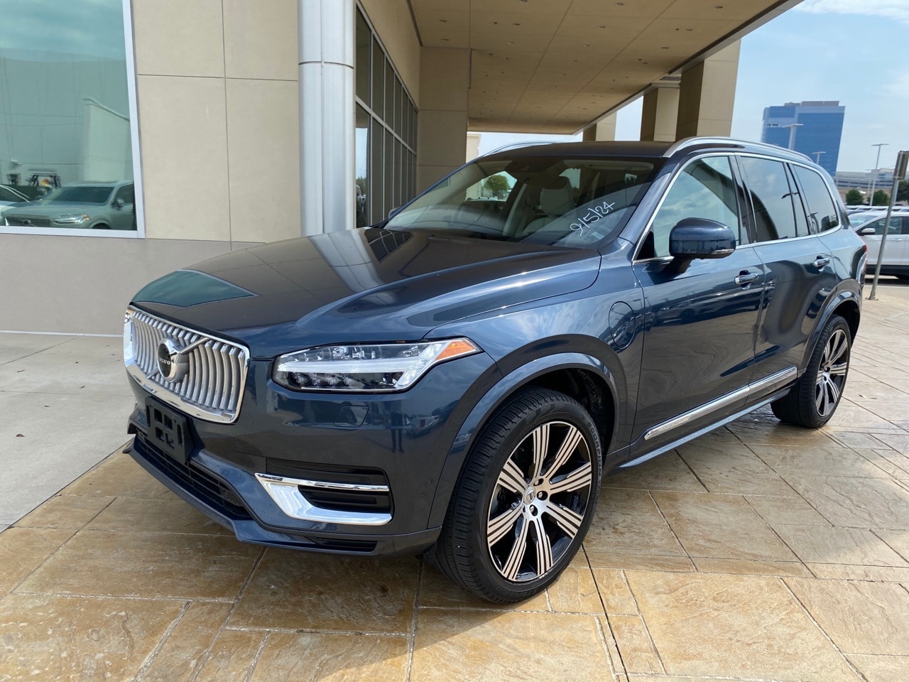 Used 2022 Volvo XC90 Inscription with VIN YV4BR00LXN1776031 for sale in Frisco, TX