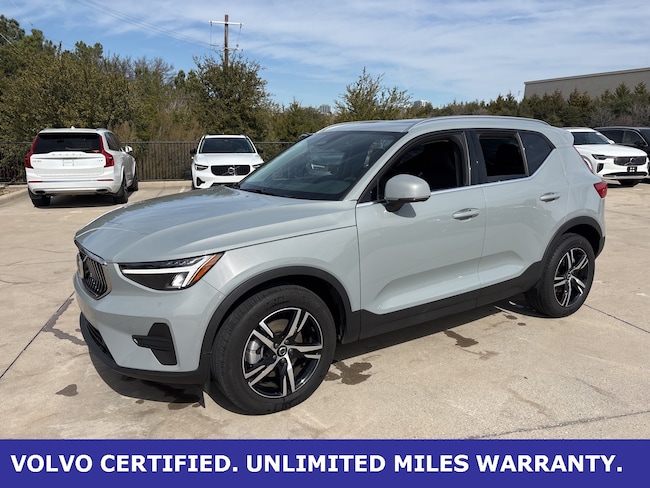2025 Volvo XC40 B5 AWD SUV