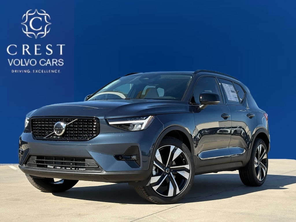 New 2026 Volvo XC40 B4 Plus SUV