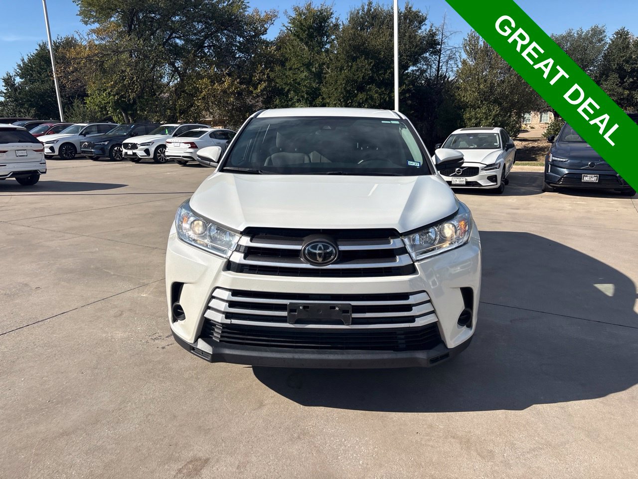 Used 2017 Toyota Highlander LE SUV