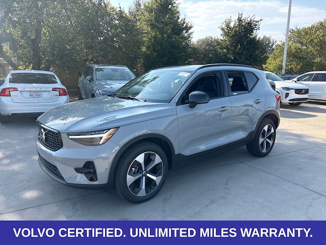 2026 Volvo XC40 B5 Plus SUV