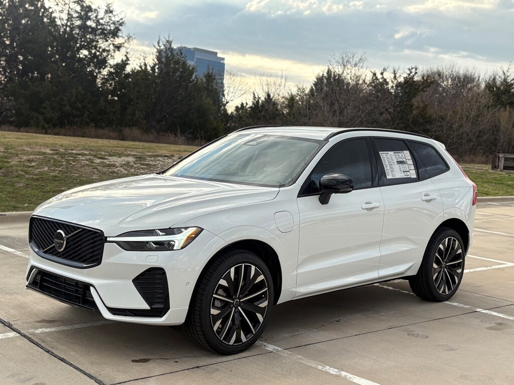 New 2026 Volvo XC60 plug-in hybrid T8 Ultra SUV