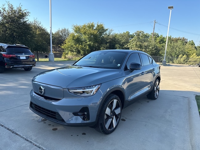 2023 Volvo C40