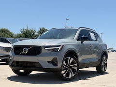 2026 Volvo XC40
