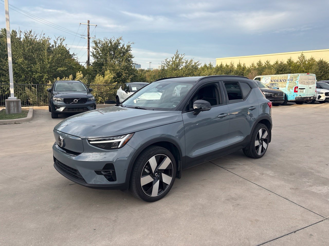 Used 2023 Volvo XC40 Ultimate with VIN YV4ED3UM8P2052559 for sale in Frisco, TX