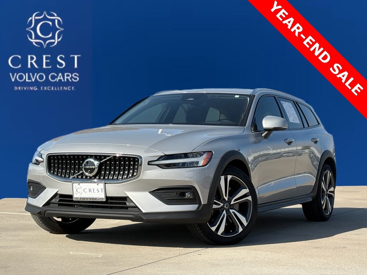 2025 Volvo V60 Cross Country Plus's photo