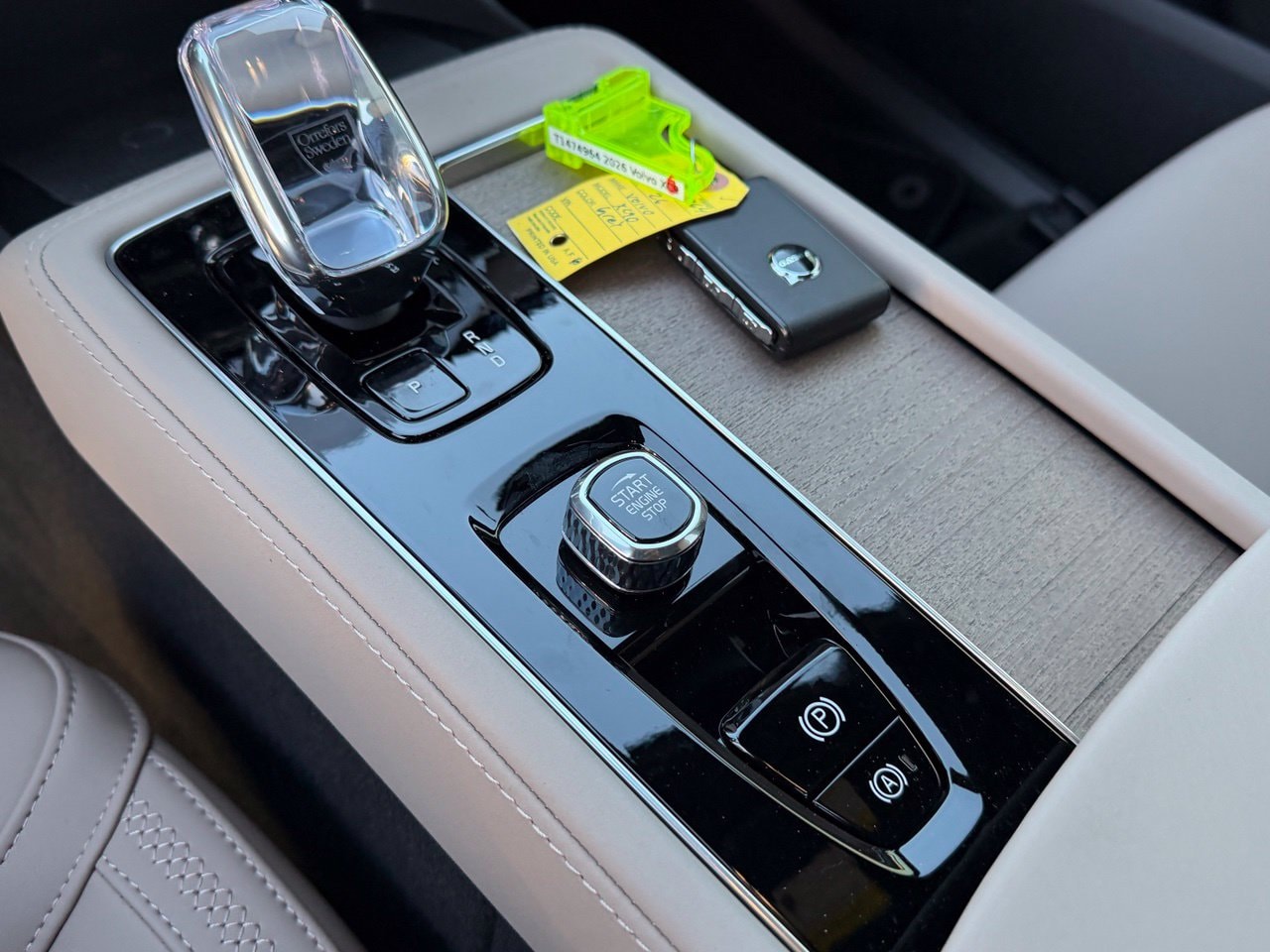 2026 Volvo XC90 Plus - Photo 13