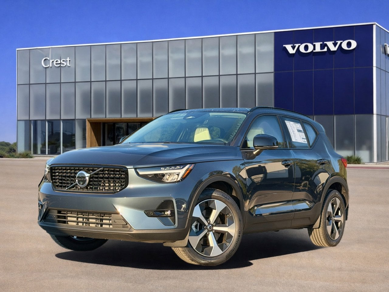 2026 Volvo XC40