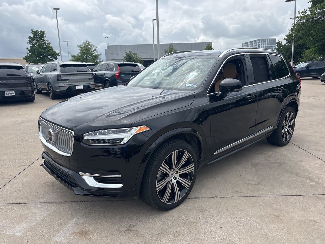 Used 2025 Volvo XC90 Ultra with VIN YV4H60PF0S1305472 for sale in Frisco, TX