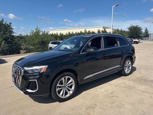 2025 Audi Q7 55 Premium Plus quattro Tiptronic's photo