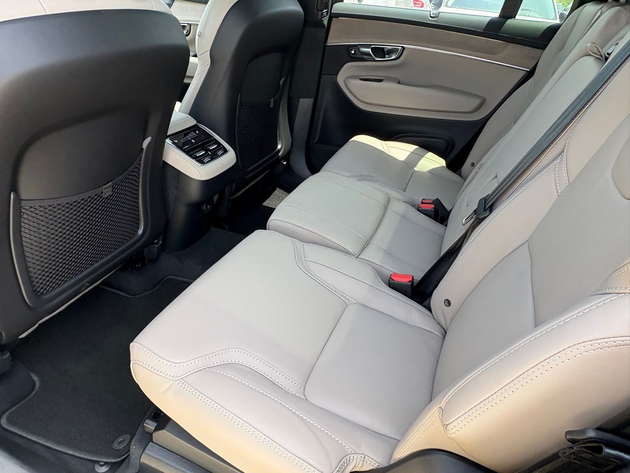 2026 Volvo XC90 Ultra - Photo 20