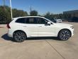 2022 Volvo XC60 B5 Momentum SUV 2022 Volvo XC60 B5 Momentum SUV