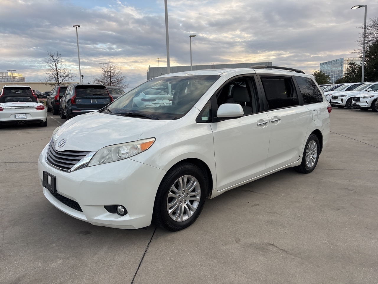 2017 Toyota Sienna XLE