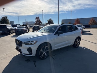 2022 Volvo XC60 Recharge Plug-In Hybrid T8 R-Design SUV