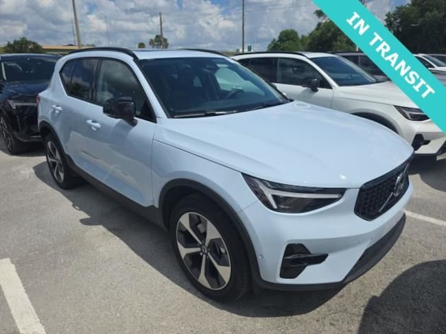 2026 Volvo XC40 B5 Plus SUV