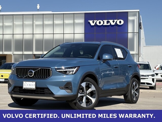 2025 Volvo XC40 B5 Plus Bright Theme SUV