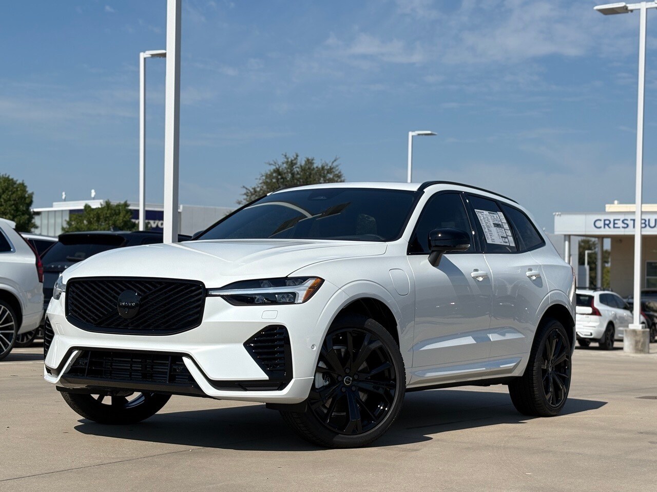 2026 Volvo XC60 T8 Black Edition photo 2