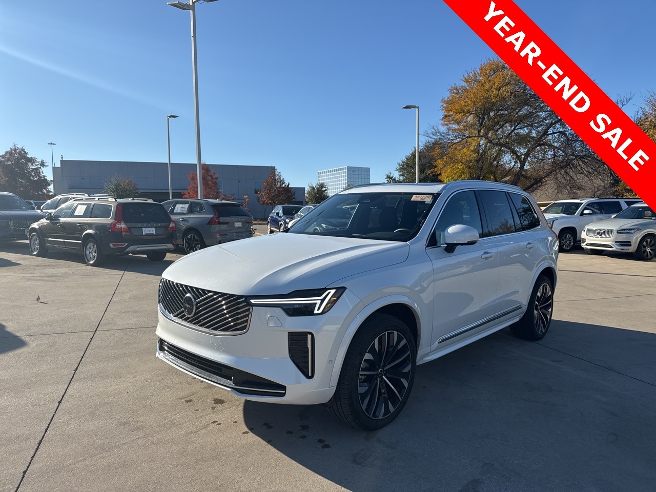 2025 Volvo XC90 Plus's photo