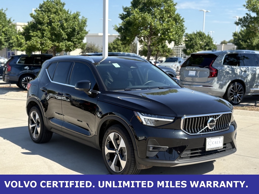 Certified 2025 Volvo XC40 B5 Plus Bright Theme SUV