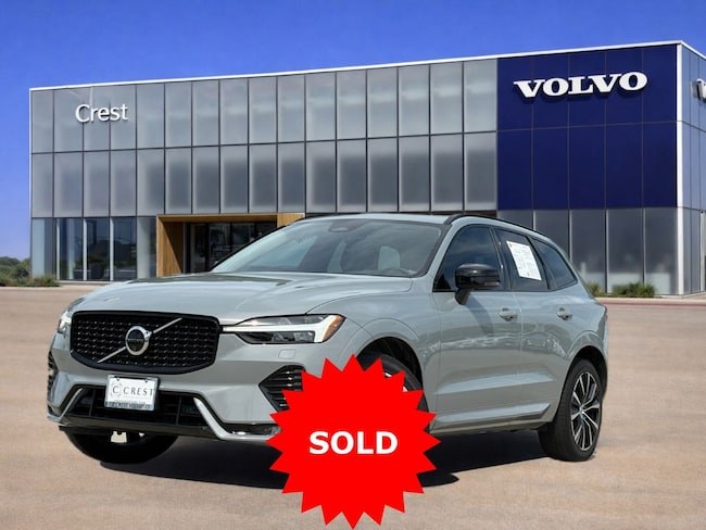 2024 Volvo XC60 B5 Plus Dark Theme AWD's photo